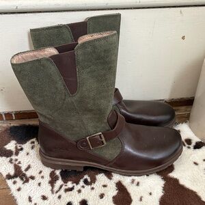 Bogs Olive and Chocolate Leather Boots